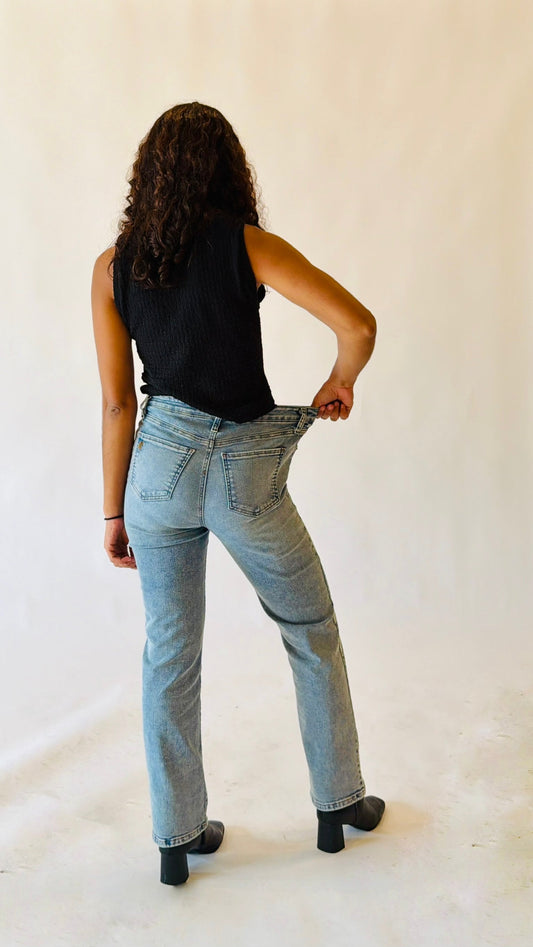 What Does It Really Cost to Make a Pair of KarinaJ Jeans?